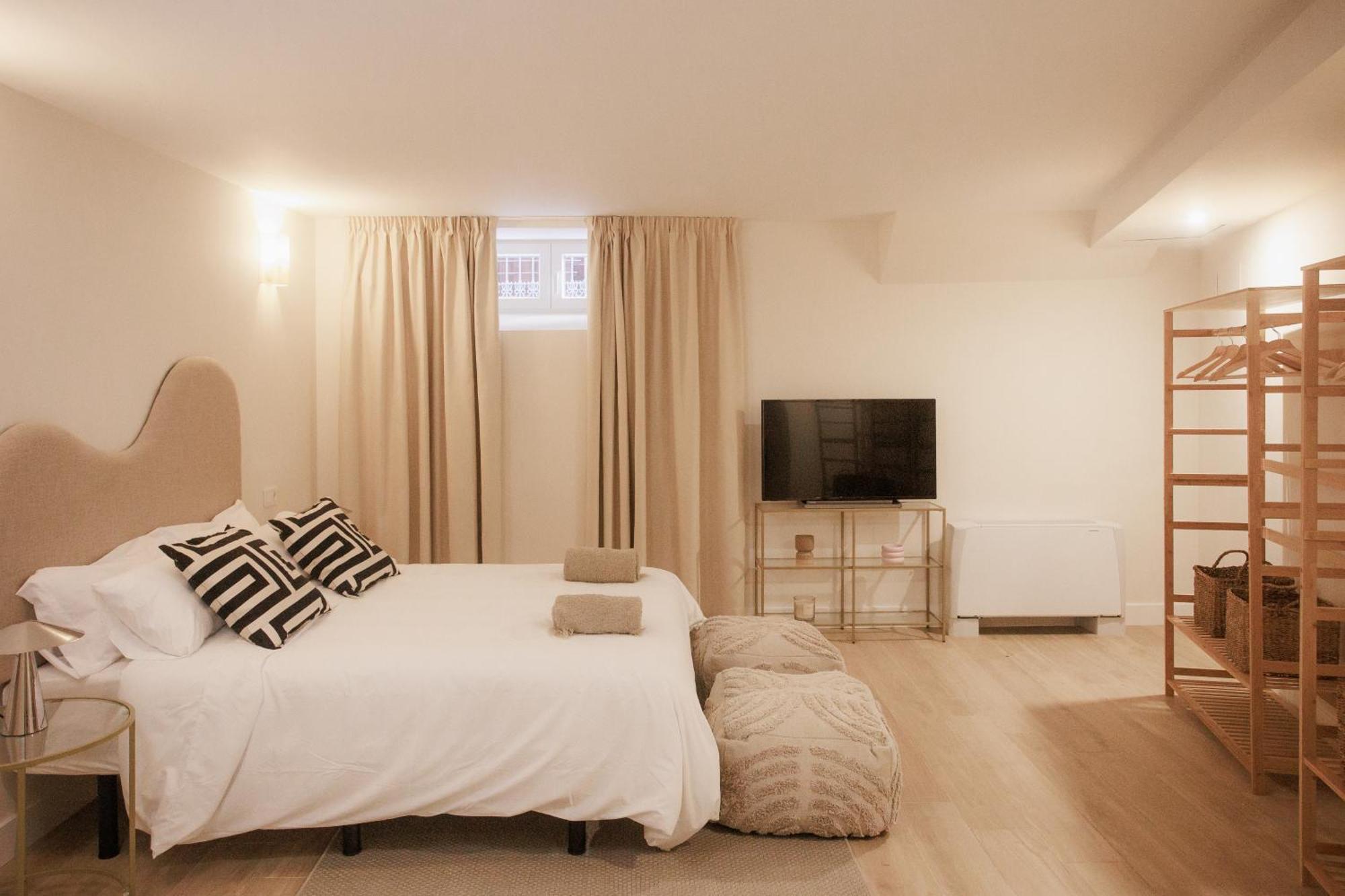 Apartamentos Cervantes Badajoz Eksteriør billede